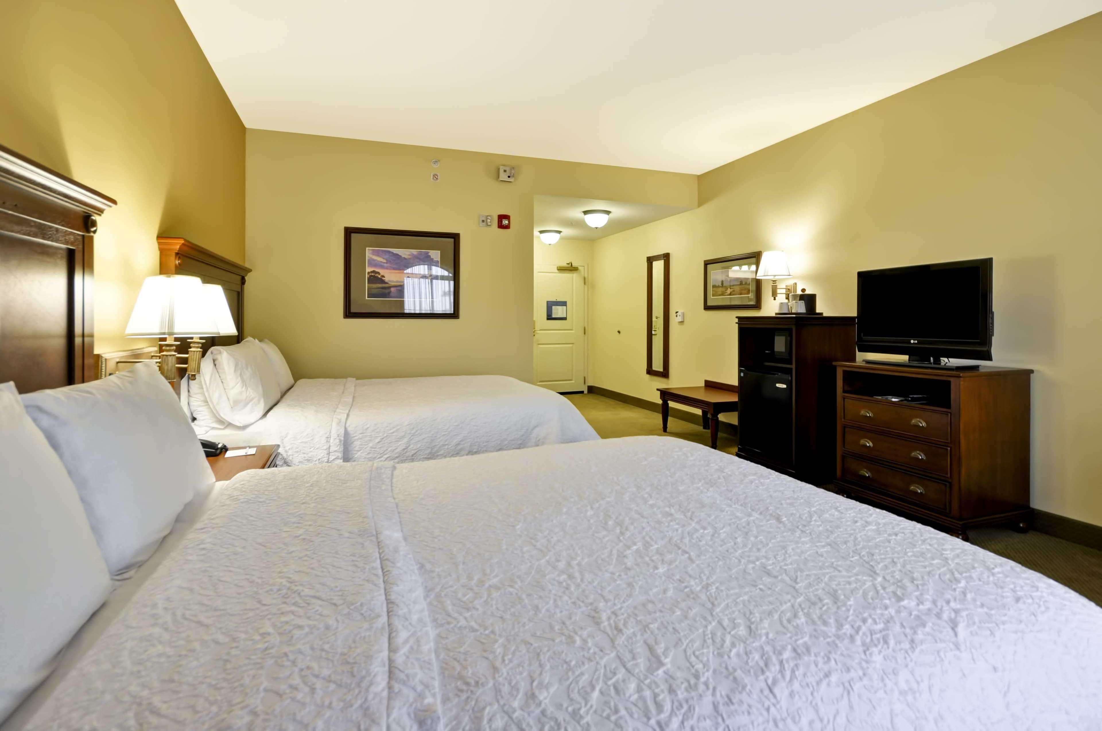 Hampton Inn & Suites North Charleston-University Boulevard Екстериор снимка