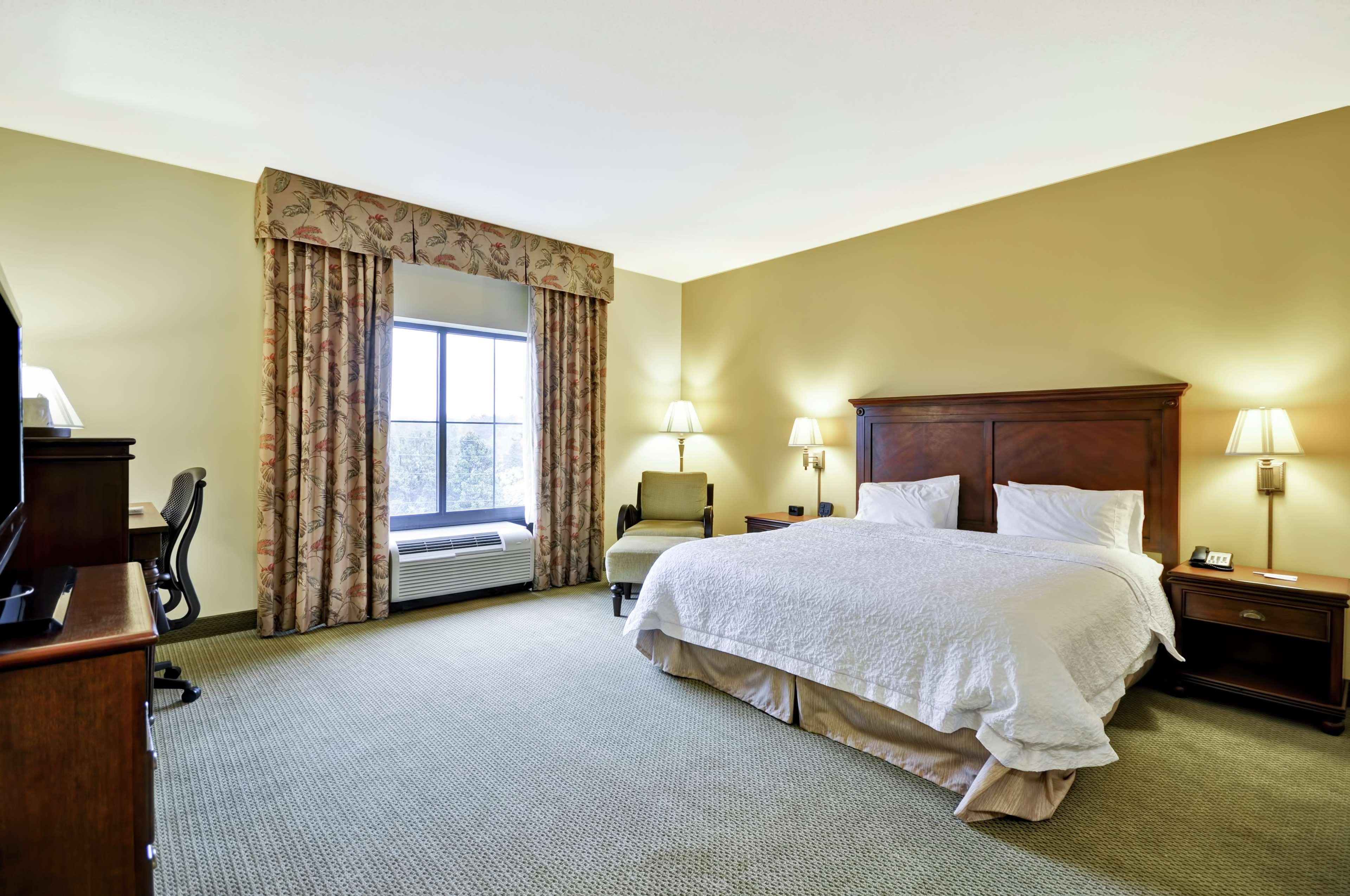 Hampton Inn & Suites North Charleston-University Boulevard Екстериор снимка