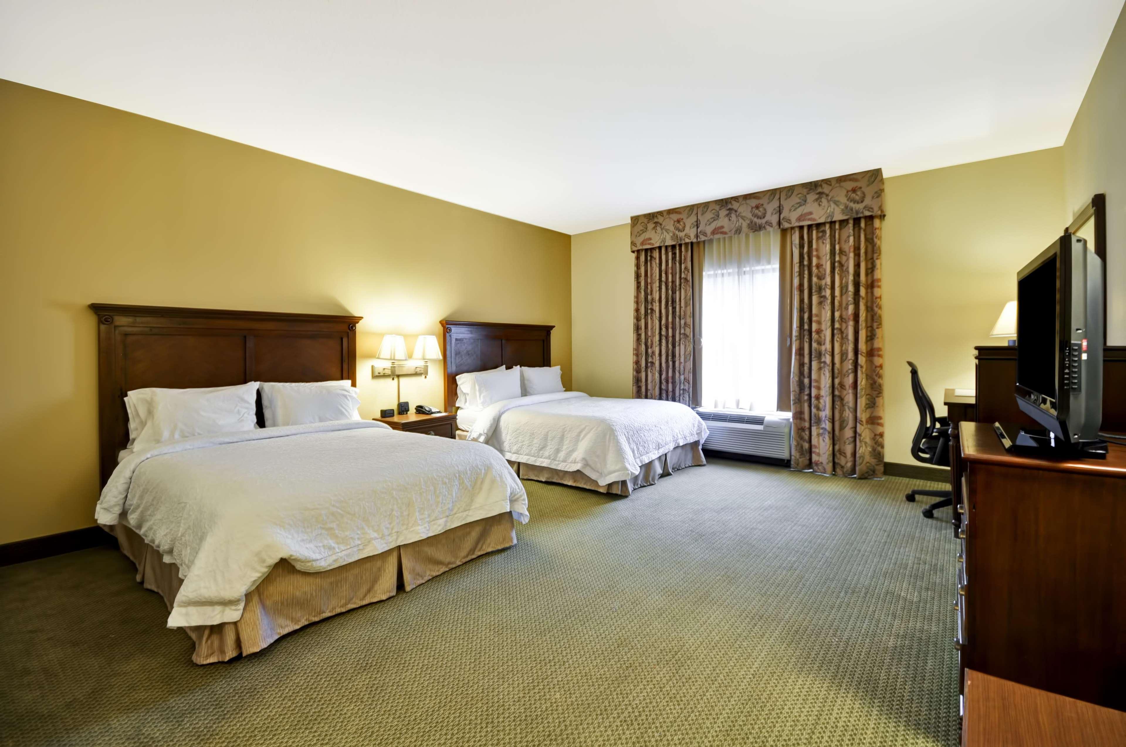 Hampton Inn & Suites North Charleston-University Boulevard Екстериор снимка