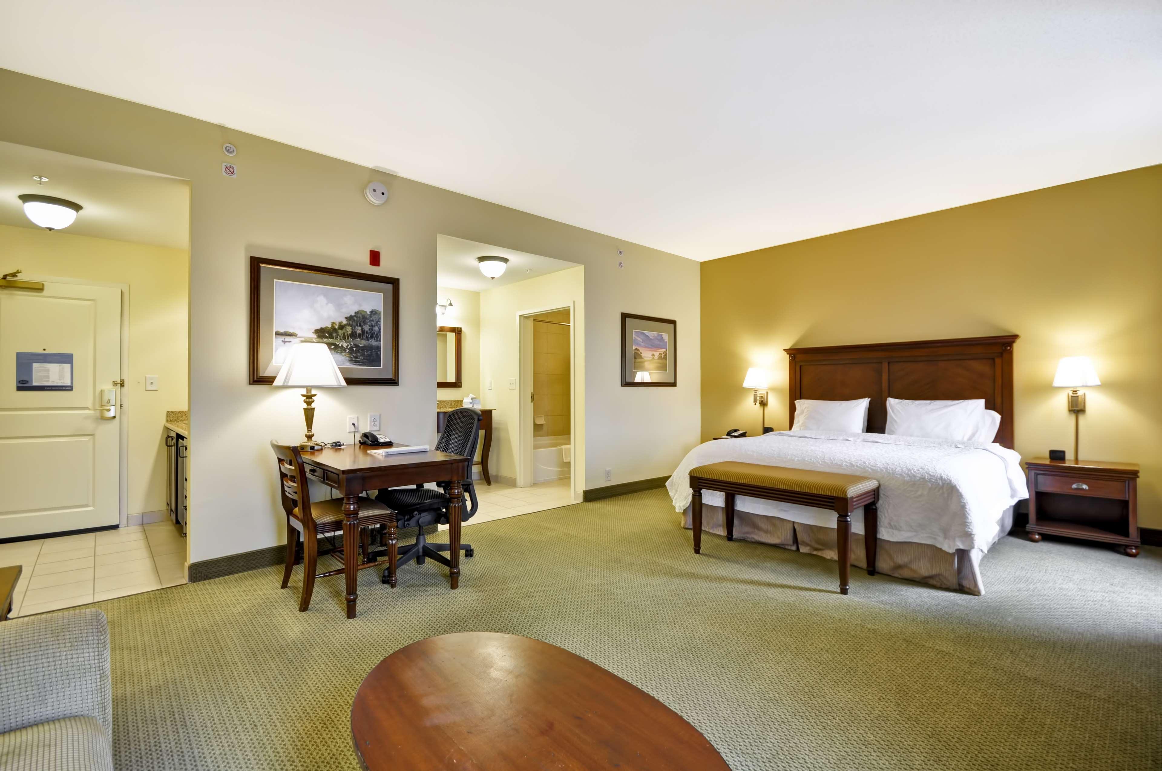 Hampton Inn & Suites North Charleston-University Boulevard Екстериор снимка