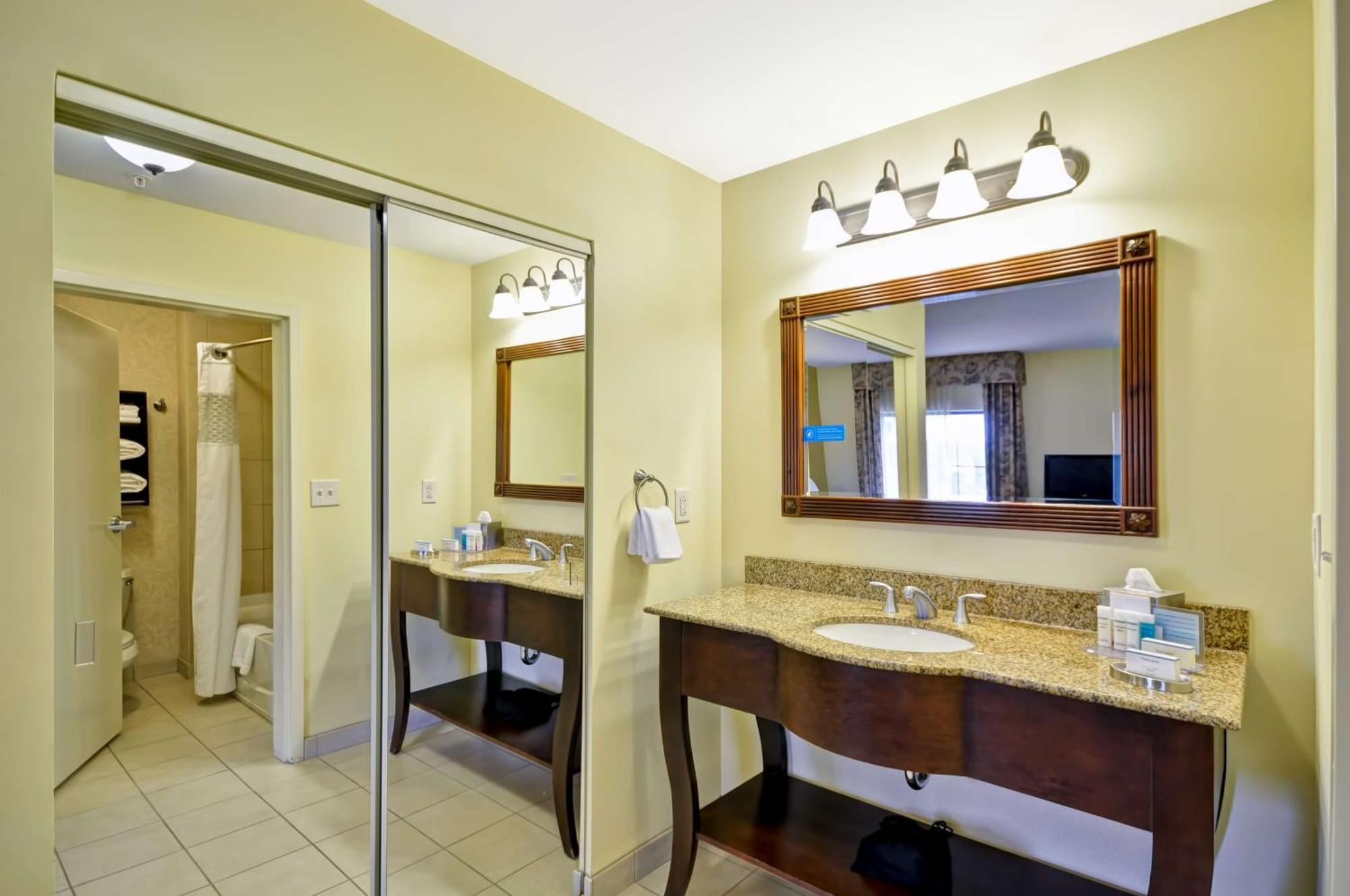 Hampton Inn & Suites North Charleston-University Boulevard Екстериор снимка