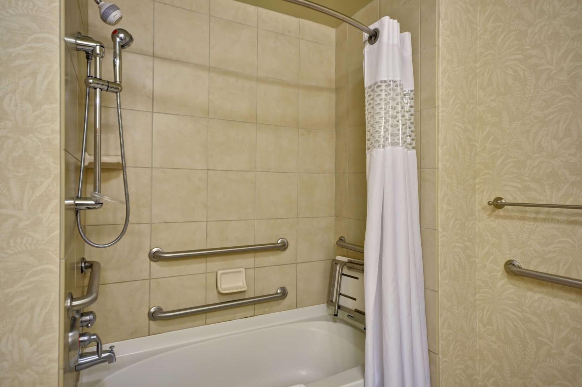 Hampton Inn & Suites North Charleston-University Boulevard Екстериор снимка