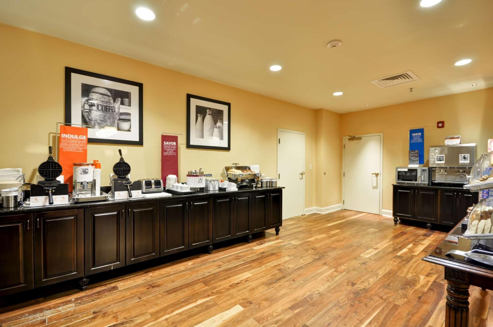 Hampton Inn & Suites North Charleston-University Boulevard Екстериор снимка