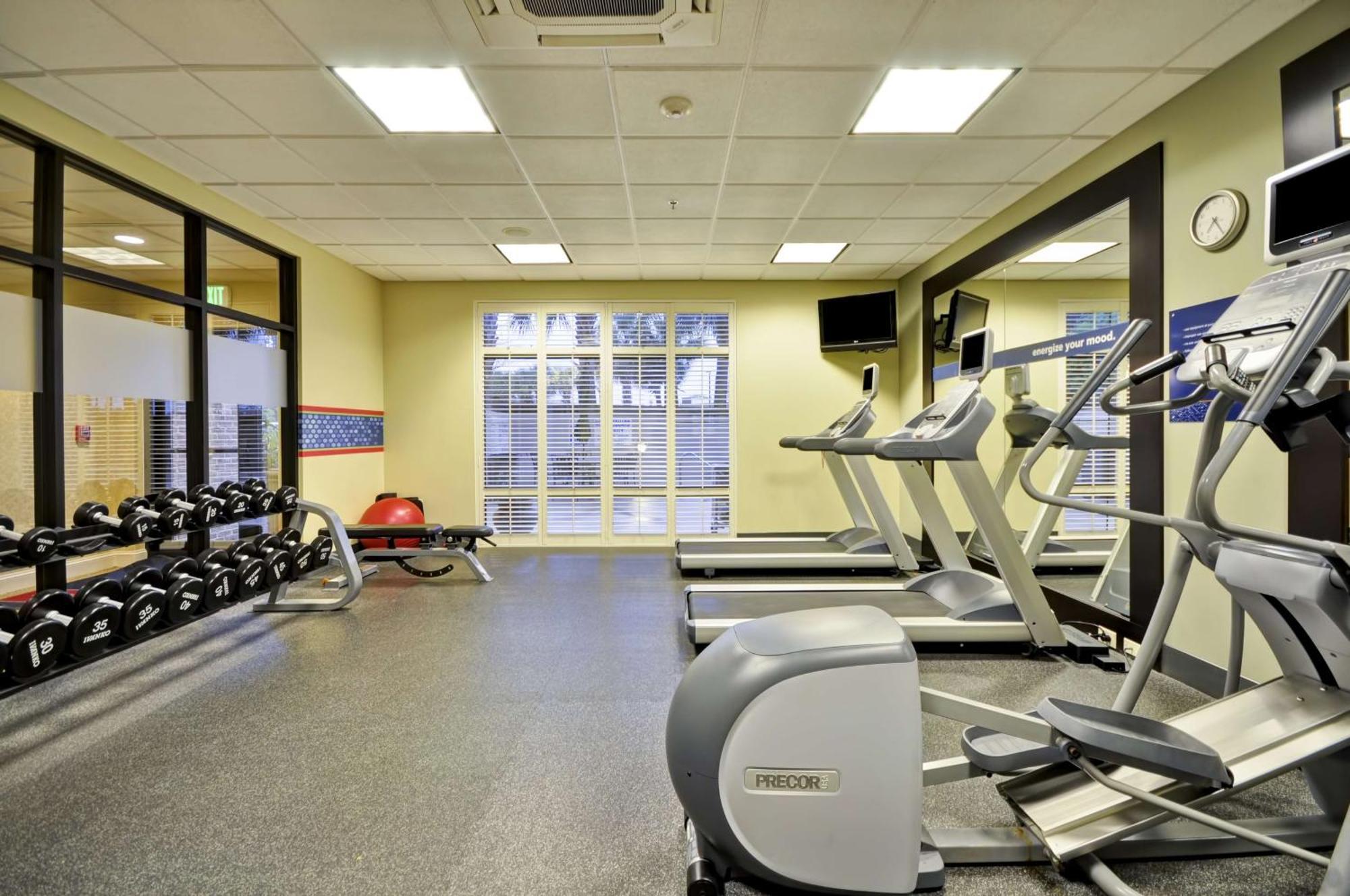 Hampton Inn & Suites North Charleston-University Boulevard Екстериор снимка