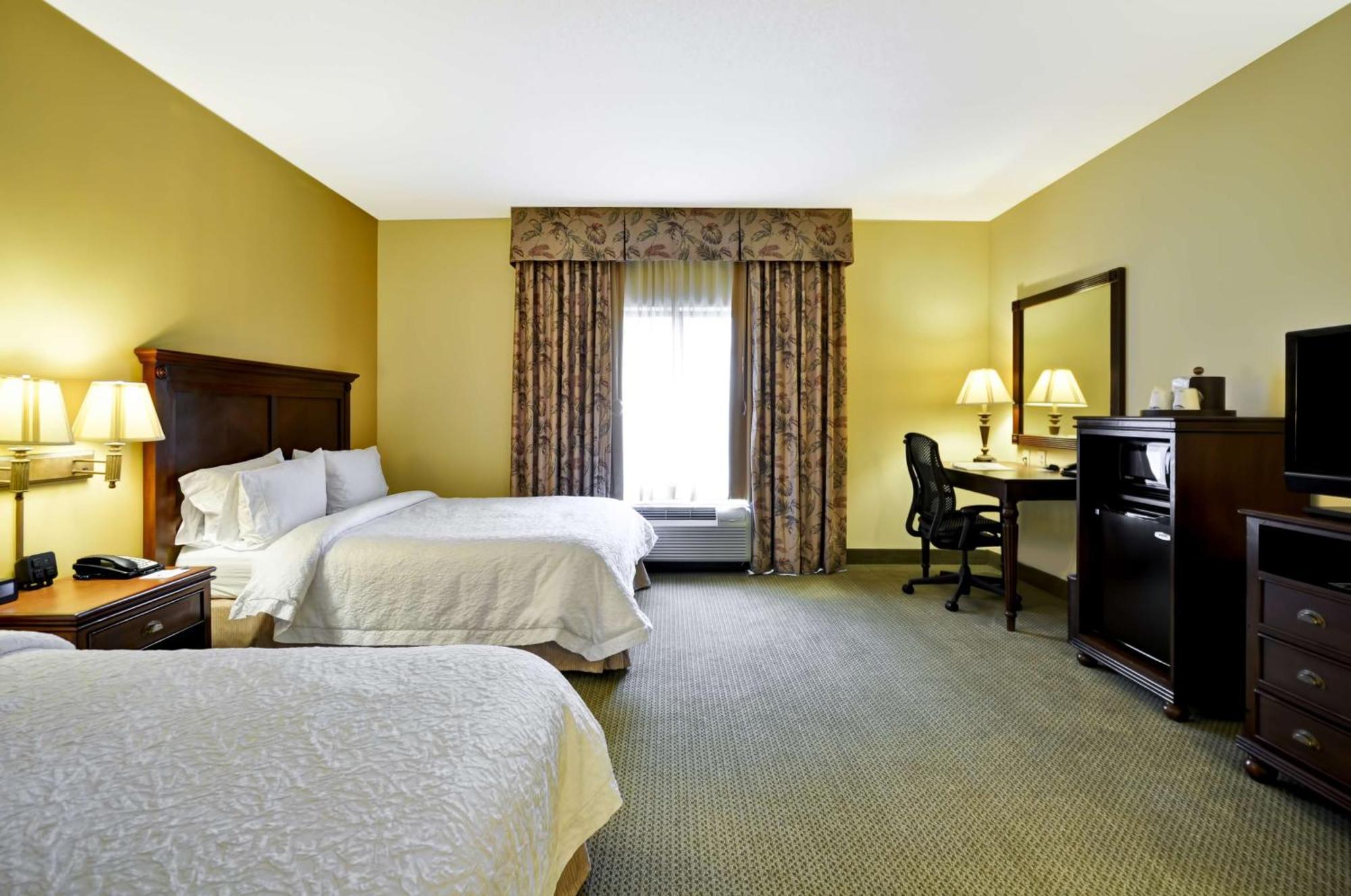 Hampton Inn & Suites North Charleston-University Boulevard Екстериор снимка