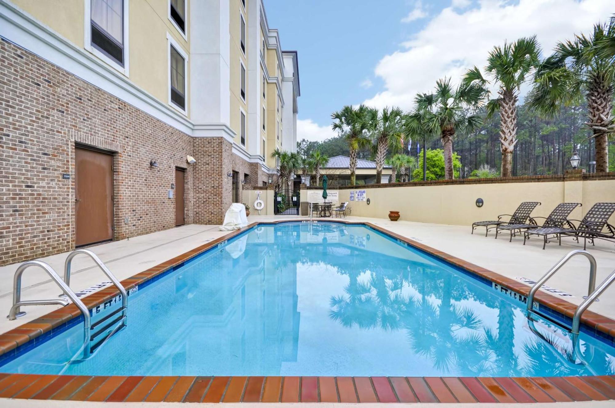 Hampton Inn & Suites North Charleston-University Boulevard Екстериор снимка